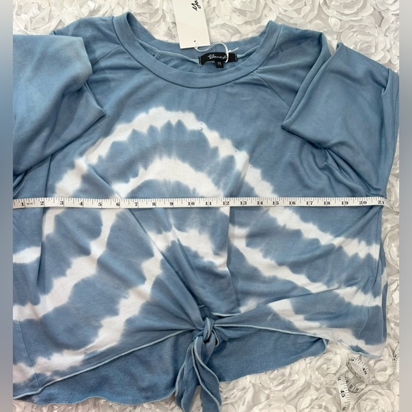YANA K NWT Lola Tie Dye Long Sleeve Sweater Size Medium Blue & White Boho Top - Picture 8 of 9